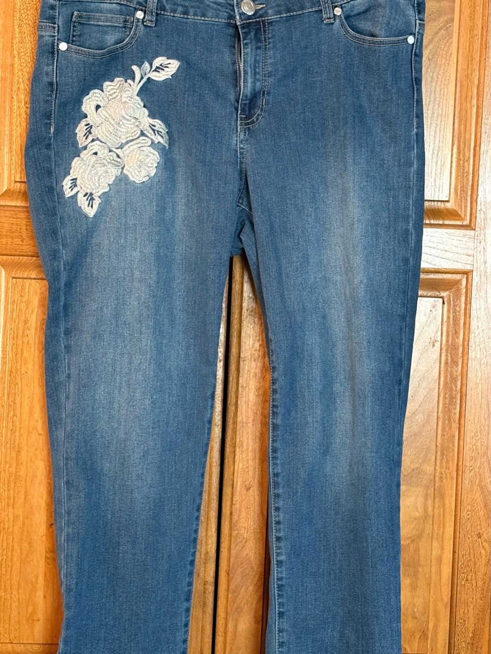 Woman Within Medium Wash DenimStraight-Leg Jeans w/ White Floral Embroidery 16WP